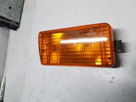 Audi Coupe Blinker vorne Stoßstange 811953049E