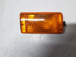 Audi Coupe Blinker vorne Stoßstange 811953049E