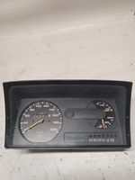 Volkswagen Polo II 86C 2F Compteur de vitesse tableau de bord 87001238