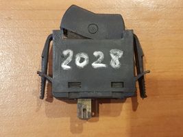 Volkswagen Golf I Bouton de dégivrage pare-brise 321959621