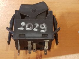 Volkswagen Golf I Light switch 321941631C