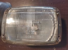 Mercedes-Benz T2 Lampa przednia 1305620046