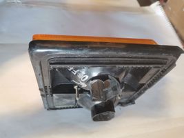 Audi 80 90 B2 Lampy tylnej klapy bagażnika 811945226