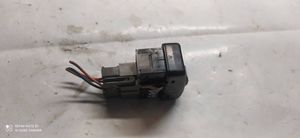 Volvo 850 Bouton commande réglage hauteur de phares 6849810