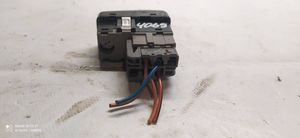 Volvo 850 Bouton commande réglage hauteur de phares 6849810