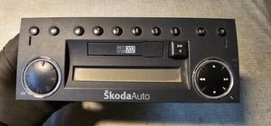 Skoda Fabia Mk1 (6Y) Unité principale radio / CD / DVD / GPS 6Y0035152A