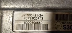 Renault Megane II Calculateur moteur ECU 8200509552