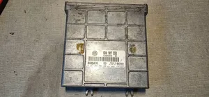 Volkswagen PASSAT B5 Sterownik / Moduł ECU 8D0907558