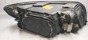 Volvo V50 Lampa przednia 30698885