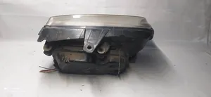 Audi A4 S4 B5 8D Lampa przednia 4411139L