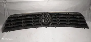 Volkswagen PASSAT B5 Etusäleikkö 3B0853653C