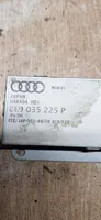 Audi A4 S4 B6 8E 8H Antenos stiprintuvas 8E9035225P