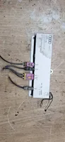 Audi A4 S4 B6 8E 8H Antenas pastiprinātājs 8E9035225P