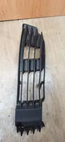 Volkswagen PASSAT B5 Grille inférieure de pare-chocs avant 3B0853665H