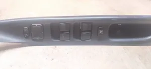 Mazda 6 Ramka przycisków otwierania szyby drzwi przednich Gj6a684l6