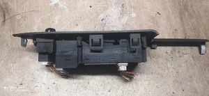 Honda CR-V Moldura del interruptor de la ventana de la puerta delantera 35750