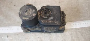 Audi 100 200 5000 C3 Pompe à vide 443862257h