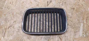 BMW 3 E36 Grille inférieure de pare-chocs avant 51138122237