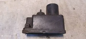 Audi 100 200 5000 C3 Alipainepumppu 443862257B