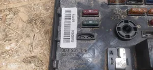 Volkswagen PASSAT B6 Fuse box set 3C0937125