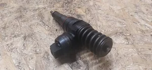 Volkswagen PASSAT B5 Fuel injector 045130073t