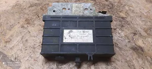 Volkswagen PASSAT B3 Module de contrôle de boîte de vitesses ECU 5dg00590621