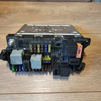 Mercedes-Benz E W211 Module de fusibles 00009481A