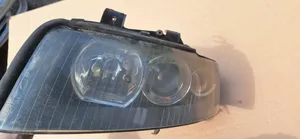 Audi A4 S4 B6 8E 8H Lampa przednia 8E0941003P