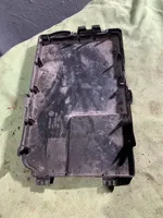 Volkswagen Caddy Tapa/cubierta para la caja de la batería 1K0915443