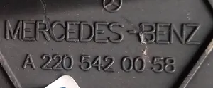 Mercedes-Benz S W220 Spidometras (prietaisų skydelis) 1031098050