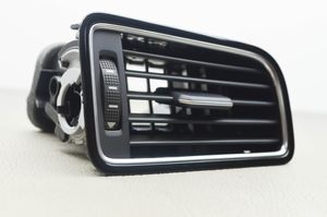 Volkswagen Jetta VI Copertura griglia di ventilazione cruscotto 5C6819704B