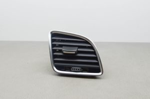 Audi Q3 8U Lango oro grotelės 8U2820902D