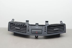 Nissan Navara D23 Kojelaudan tuuletussuuttimen suojalista 687504KJ2A