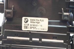 BMW 4 F36 Gran coupe Kojelaudan tuuletussuuttimen suojalista 9218552