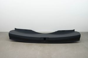 Audi A5 Rivestimento di protezione sottoporta del bagagliaio/baule 8W6863471