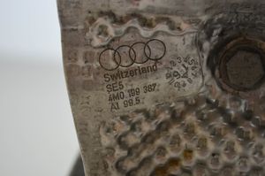 Audi A4 S4 B9 Moottorin kiinnikekorvake (käytetyt) 8W0199307H