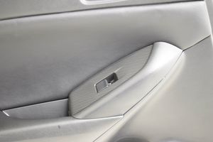Mazda CX-3 Rivestimento del pannello della portiera posteriore D10E68561