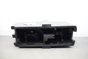 Skoda Rapid (NH) Cita veida bagāžnieka dekoratīvās apdares detaļa 5JJ863957A