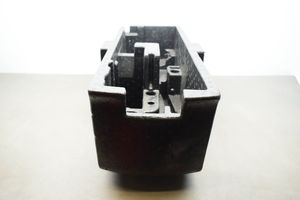 Skoda Rapid (NH) Otros elementos de revestimiento del maletero/compartimento de carga 5JJ863957A