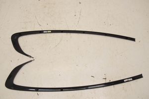 BMW 4 F32 F33 Moulure de vitre de la porte avant 7433338