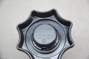 Volkswagen Jetta VI Spare wheel mounting bracket 1K0803899