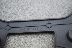 Audi Q7 4M Staffa angolare del supporto di montaggio del paraurti 4M0807453A