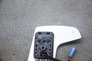 BMW X3 G01 Przełącznik / Przycisk kierownicy 93724960