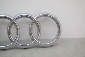 Audi Q7 4M Mostrina con logo/emblema della casa automobilistica 4M0853605