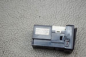 Toyota Prius (XW30) AUX-pistokeliitin FA0600058