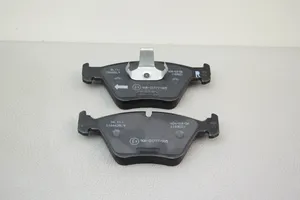 BMW 5 E39 Brake pads (front) 34116761280