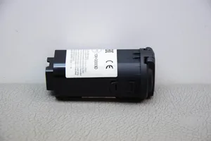 KIA Optima USB-pistokeliitin 96125D4000