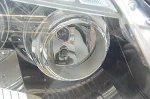 Mercedes-Benz GLK (X204) Lampa przednia A2048206959