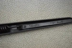 BMW X5 F15 Priekšējā loga tīrītājs 7304069