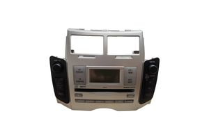 Toyota Yaris Radio / CD/DVD atskaņotājs / navigācija 861200D210